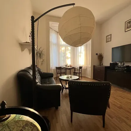 Retro In * Prague