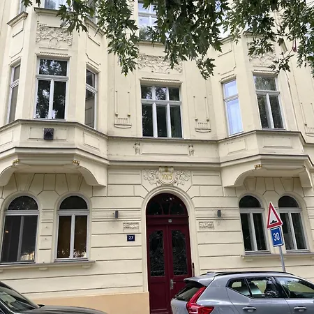 Retro In Lägenhet Prag